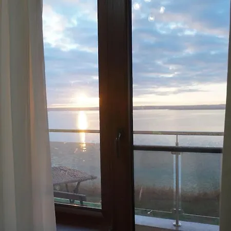 Denisse Apartment Mamaia
